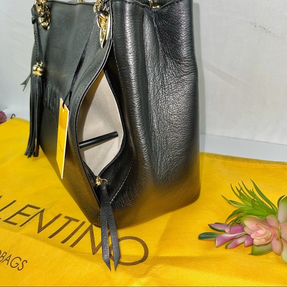 NEW Valentino By Mario Valentino Luisa Embossed Shoulder Bag in Black - Picture 6 of 12